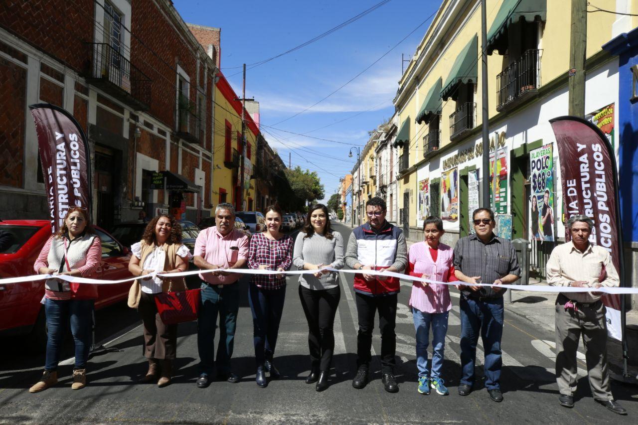 Entregan rehabilitación de 3 avenidas principales en la capital poblana