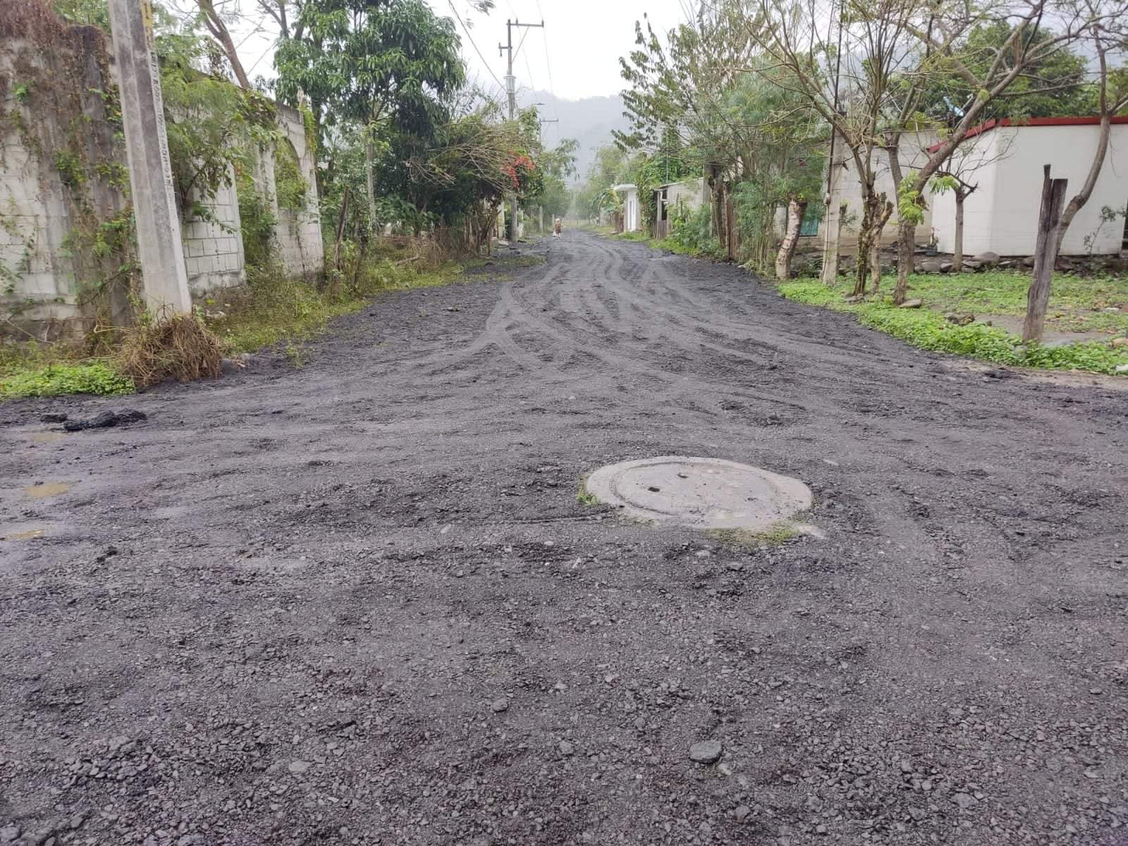 Colonias antorchistas de La Ceiba, beneficiadas con apoyos