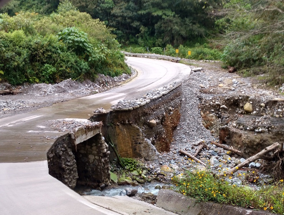 Acusan a edil de Chiconcuautla de no gestionar reconstrucción de camino