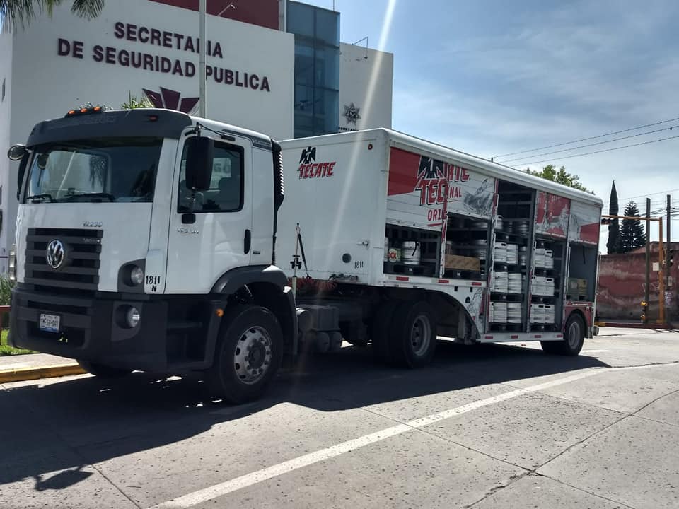 Recuperan en Cuautlancingo camión de cerveza robado en Puebla capital
