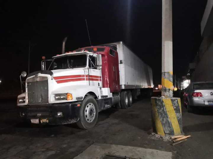 Comando roba camión en la Puebla-Orizaba