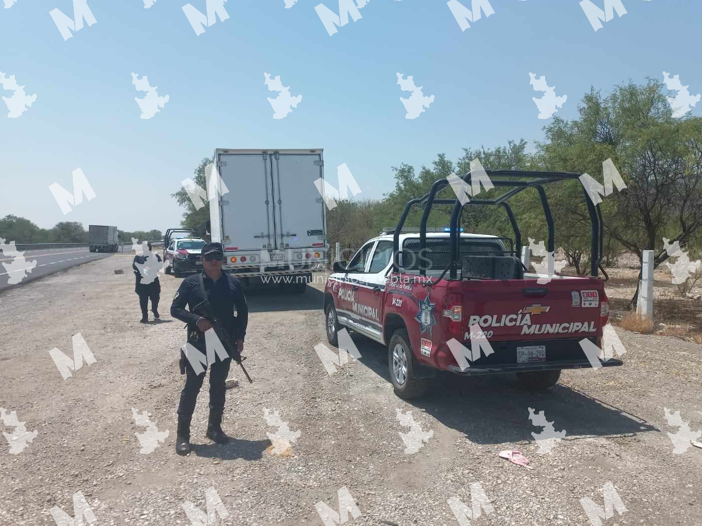Recuperan en la Cuacnopalan-Oaxca camión robado en Acatzingo
