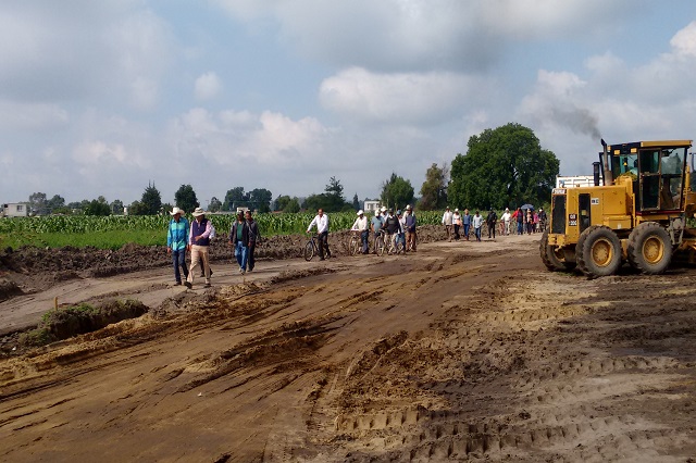 Acusan campesinos daños a sus tierras por Arco Poniente en Texmelucan