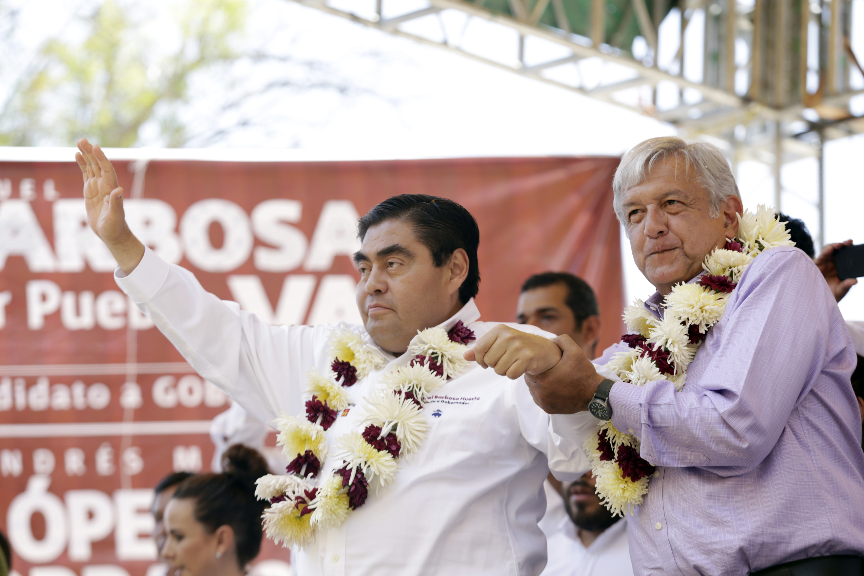 López Obrador desacredita campaña contra Miguel Barbosa