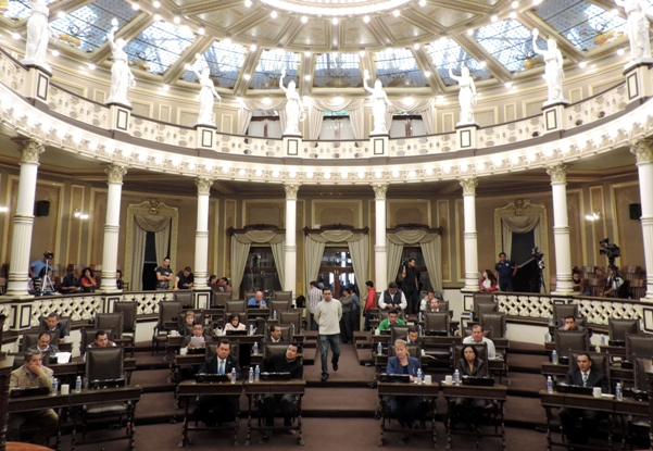 Elecciones vacían Congreso Local; 11 de 41 diputados piden licencia
