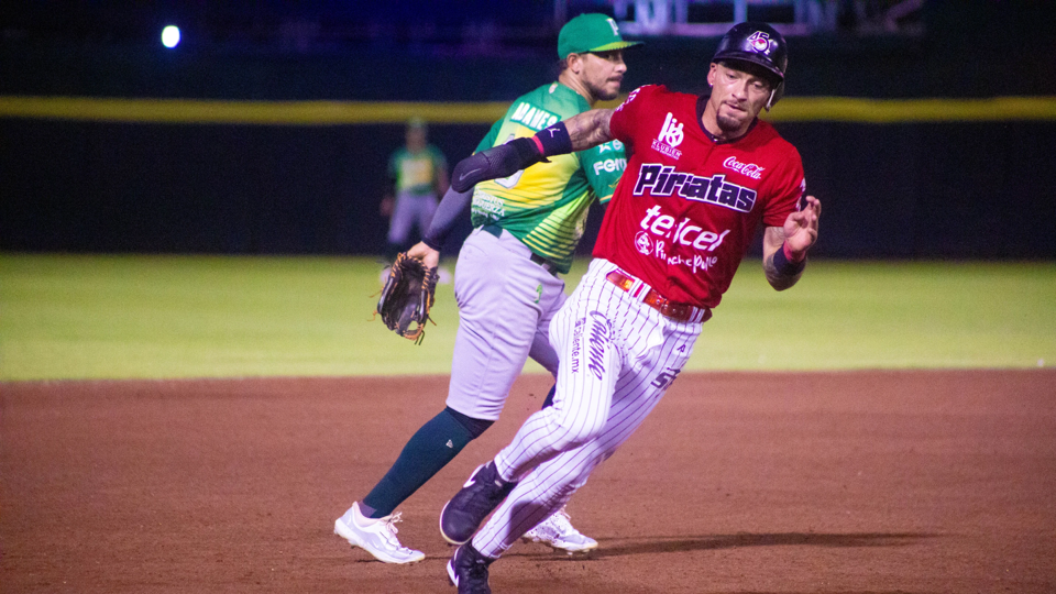 Pericos fue barrido por Piratas de Campeche