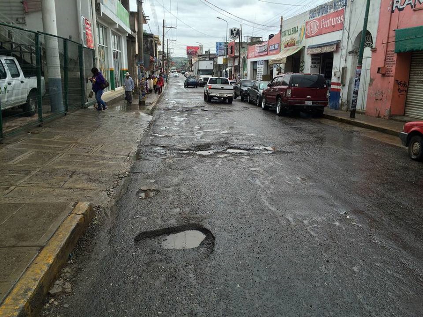 Bachea Canaco tramo carretero en el municipio de Acatlán