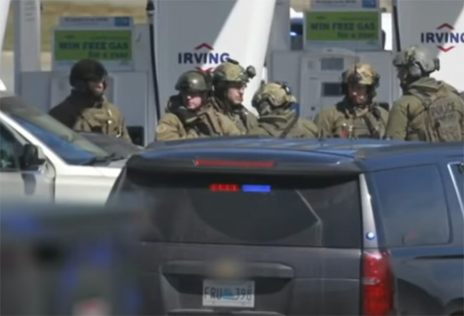 Mueren 10 personas tras tiroteos en Canadá