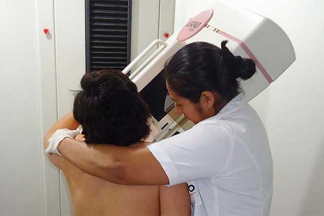 Exhorta DIF de Teziutlán a mujeres a detección oportuna del cáncer de mama