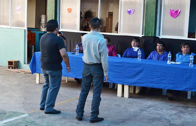 Pasan Internos del penal de Zacapoaxtla a concurso nacional de canto