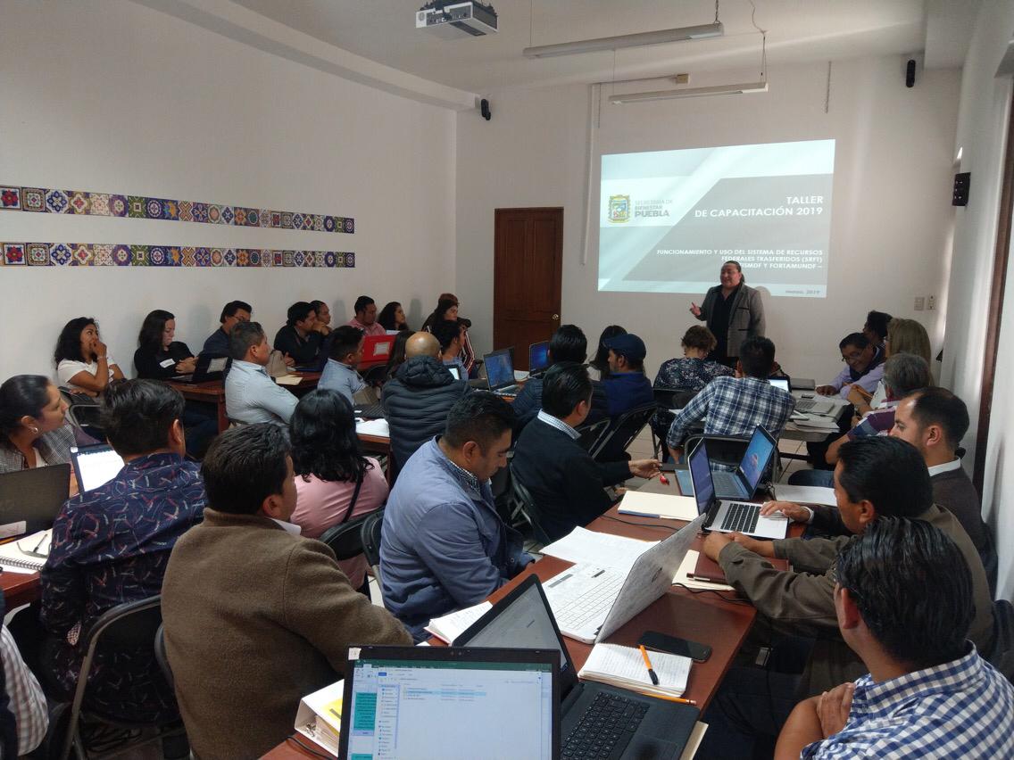 Secretaría de Bienestar capacita para comprobación de recursos federales