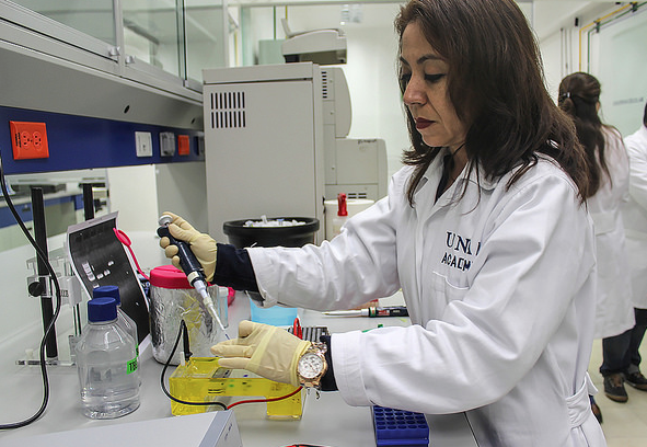 Laboratorio paga casi 100 mil pesos por contagiarte coronavirus