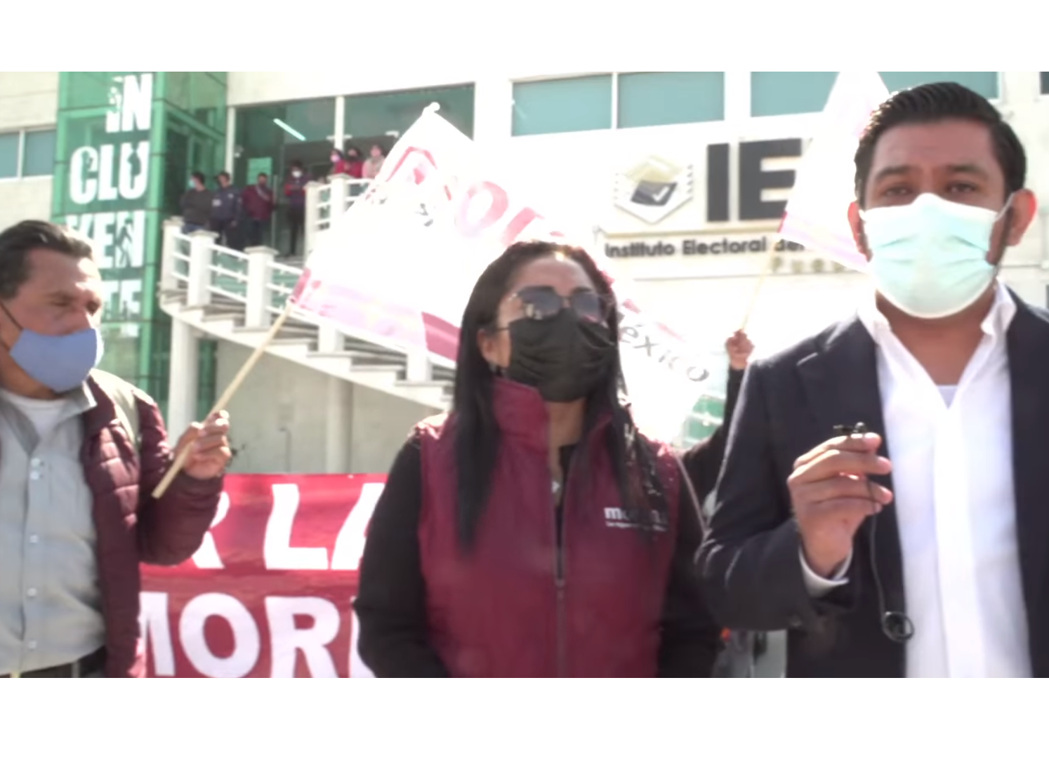 Morenistas cercan IEE otra vez para impedir registro de Claudia Rivera