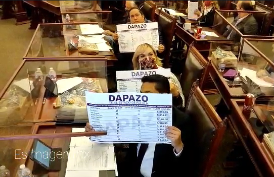 Aprueban cobro del DAP en Puebla entre protestas y pancartas