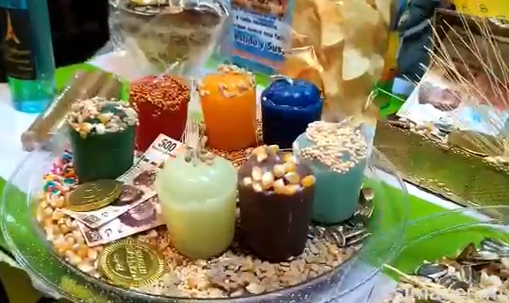VIDEO Amuletos de los poblanos para fin de año: no todo es ropa interior