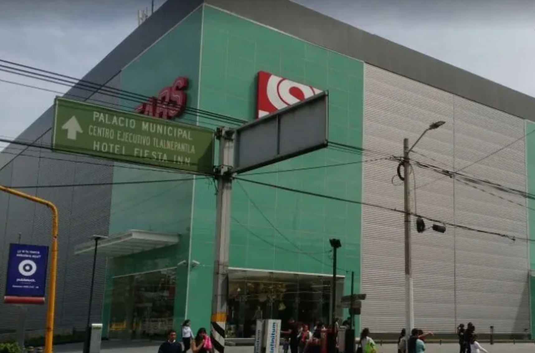 Hombre asesinó a dos empleados en Sears y luego se suicidó