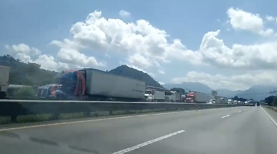Reportan carga vehicular en la Mendoza-Córdoba por mantenimiento a puente Metlac