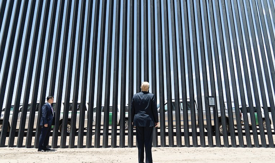 Trump promete terminar el muro en la frontera con México 