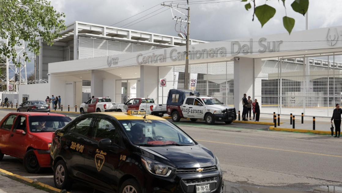 Analizan permisos para ambulantes y taxis en CAPU Sur