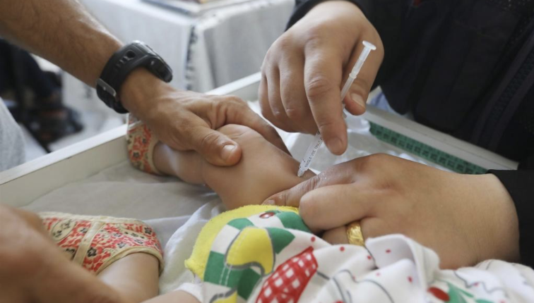 Bebé de 10 meses sufre parálisis por polio en Gaza