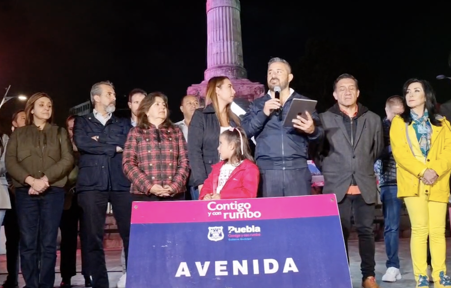  Adán Domínguez entrega obras en la Avenida Juárez