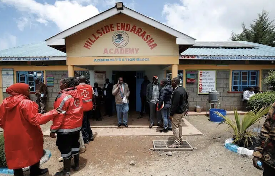 Mueren 17 niños en una escuela de Kenia tras incendio