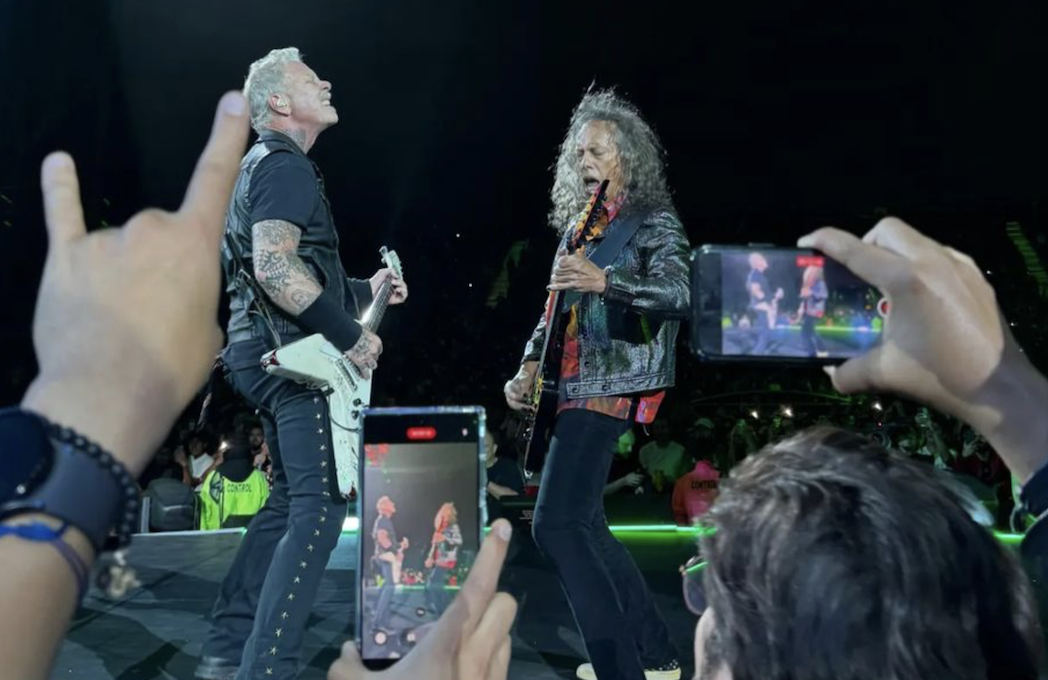 VIDEO Metallica sorprende a sus fans mexicanos tocando La Chona