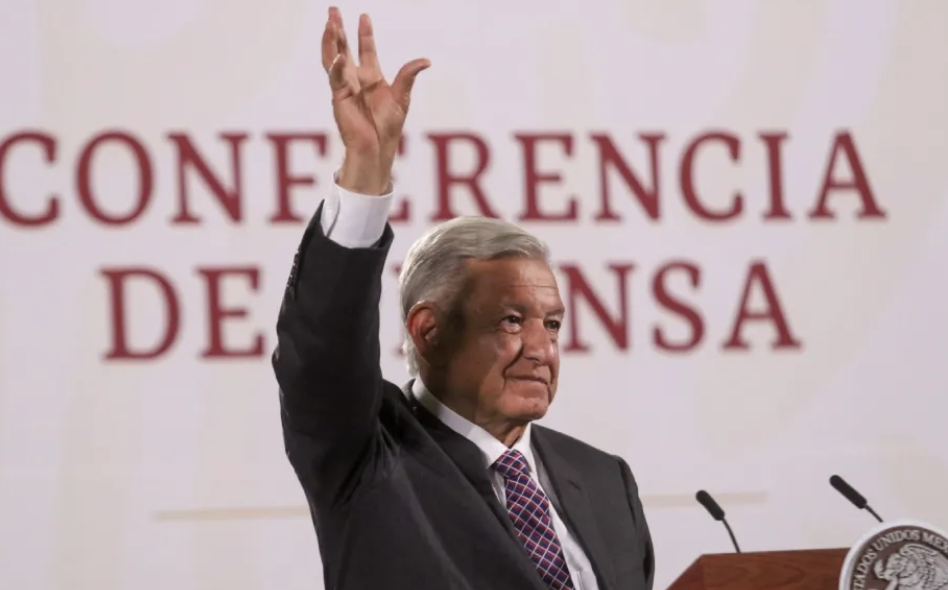 Califican las redes sociales el fin de sexenio de AMLO