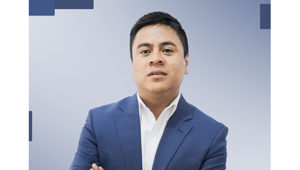 De Alcalde de Chiautzingo a interprete y autor de baladas
