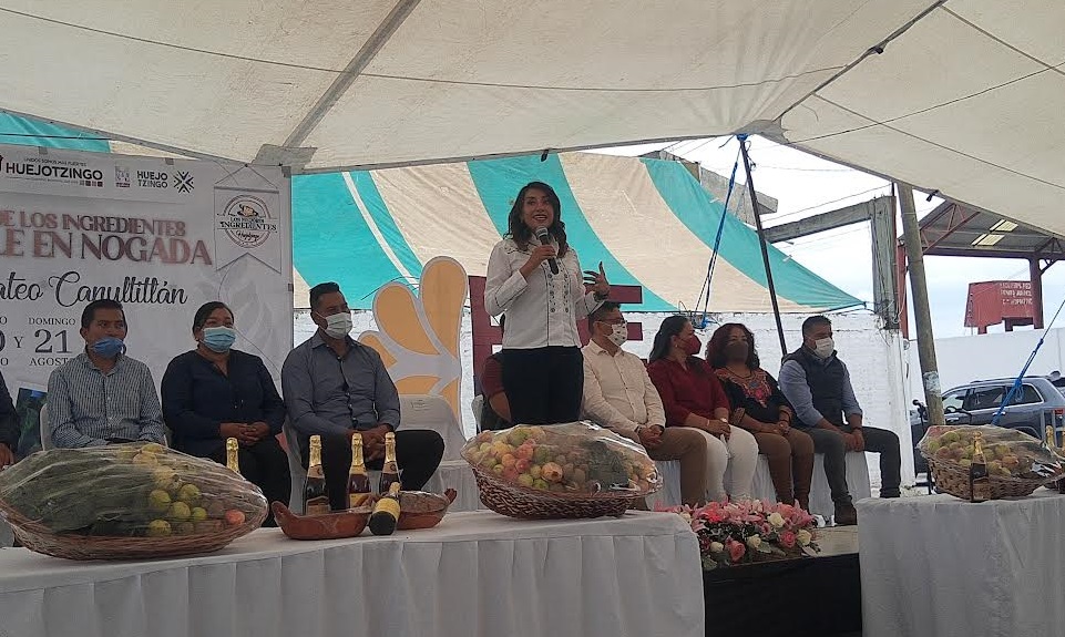 Calpultitlan realiza Primer Festival de los Ingredientes del Chile en Nogada