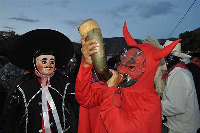 Inicia el Jo´lo, el carnaval más grande de la Mixteca de Puebla