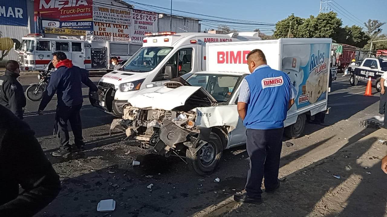 Carambola deja un trabajador municipal lesionado en Tehuacán