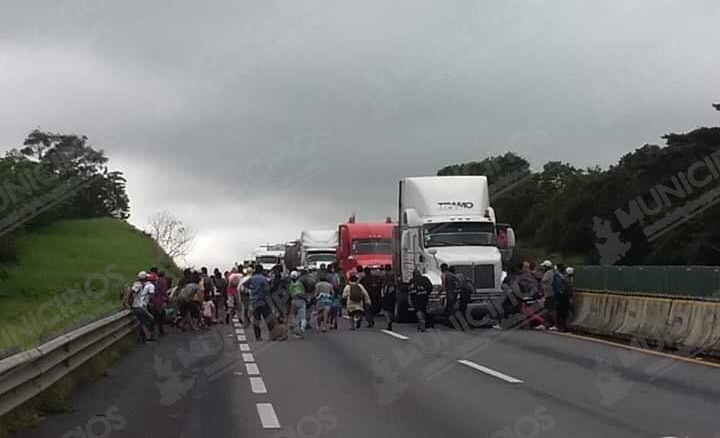 Llega Caravana de Migrantes a Puebla, pernoctarán en Amozoc