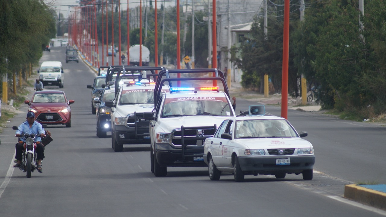 Guardia Nacional realiza caravana para pedir sana distancia en Tecamachalco
