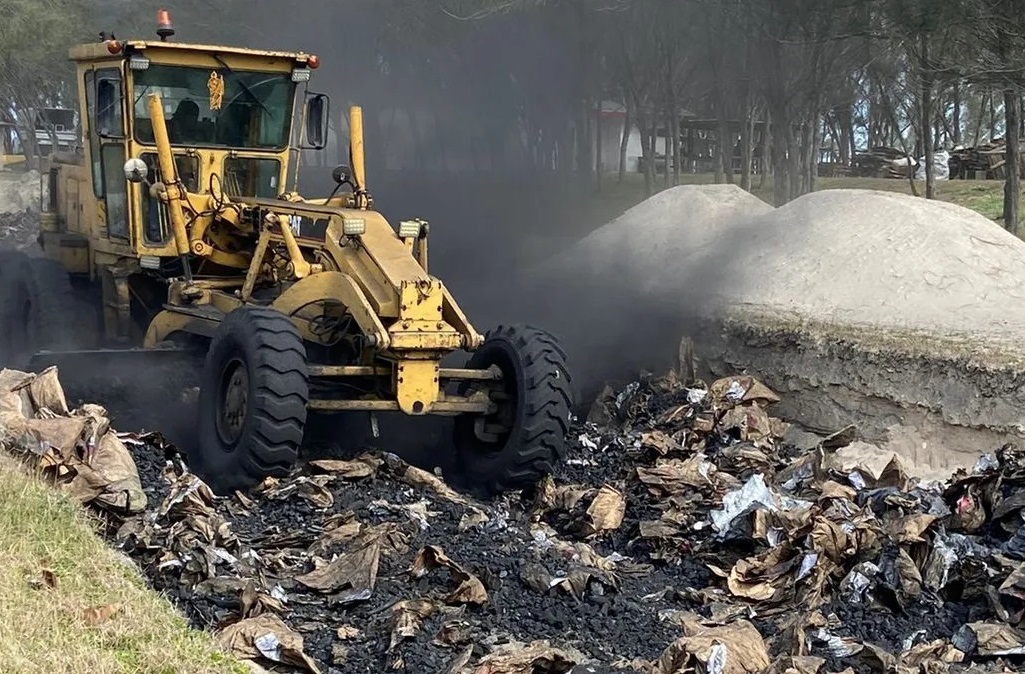 Destruyen 33 toneladas de carbón contaminado con cocaína