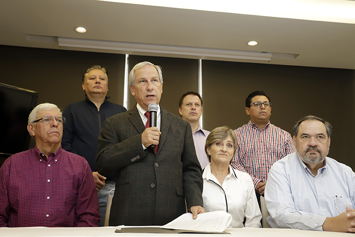 Cárdenas reconoce su derrota tras resultados del PREP