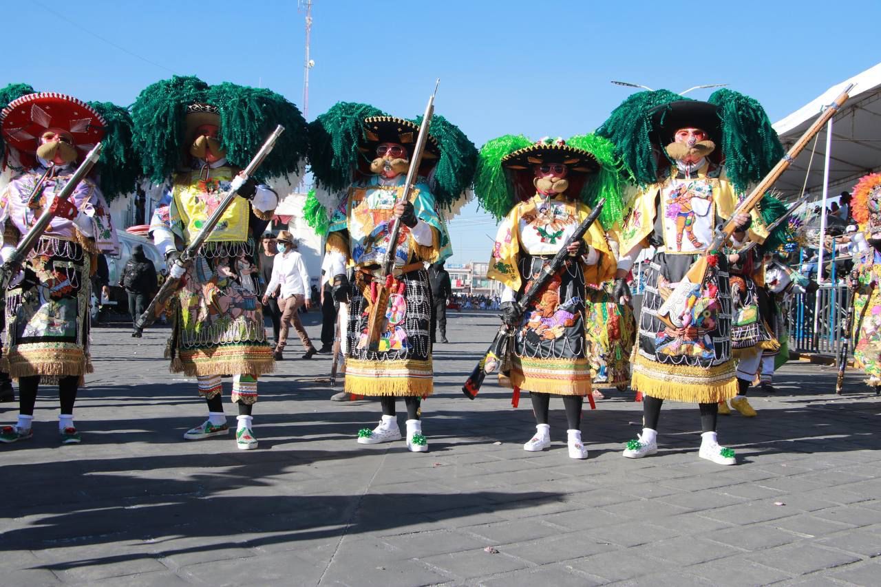 Con gran ambiente familiar inició el Carnaval de Huejotzingo 2023