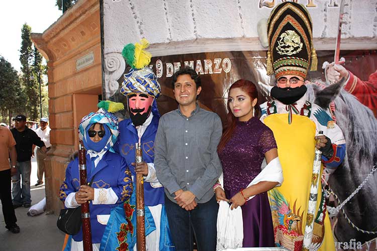 Presenta José Juan Espinosa el carnaval de Cholula 2014