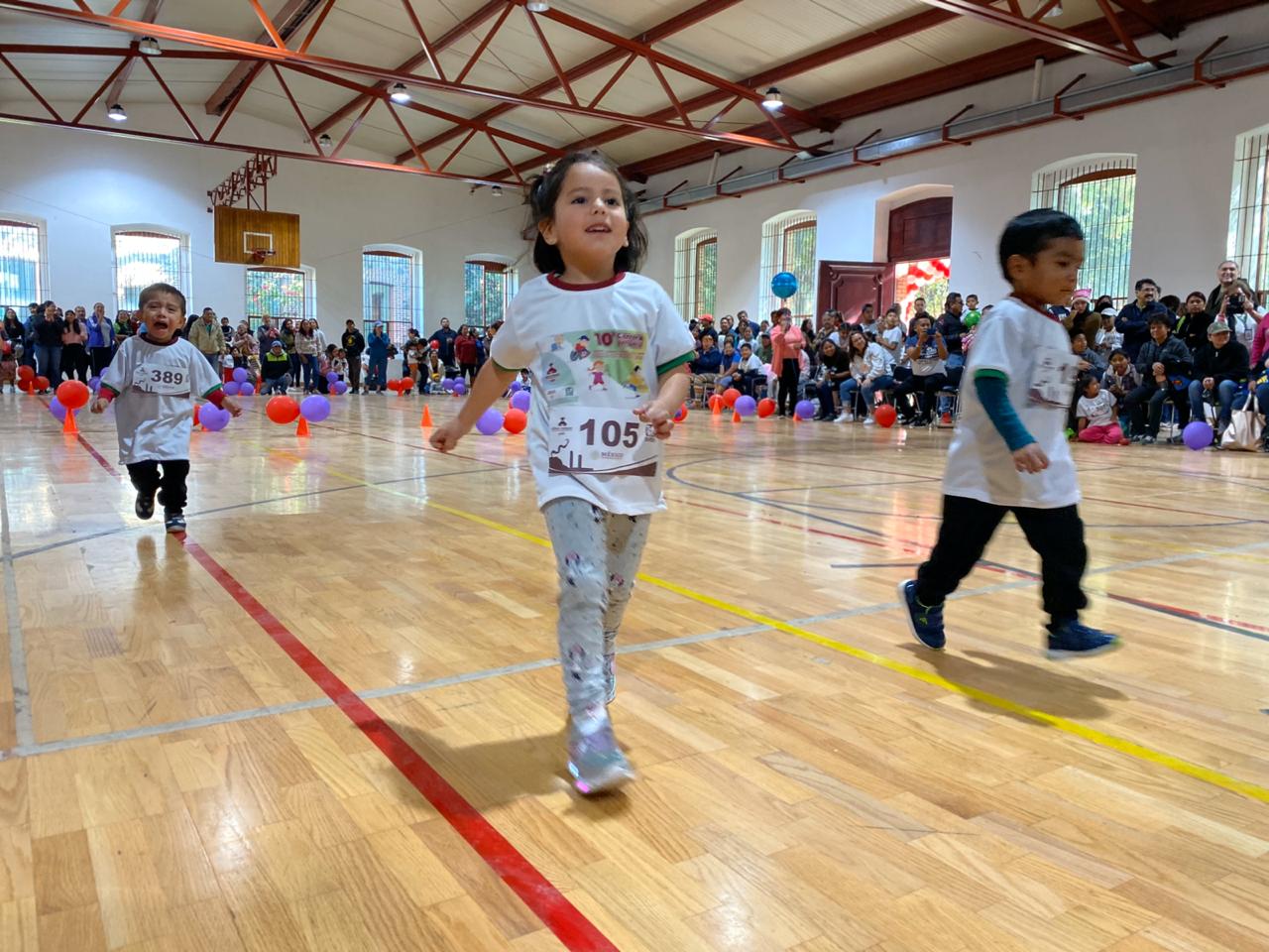 Realizó IMSS carrera infantil Gatea, camina, rueda, trota o corre