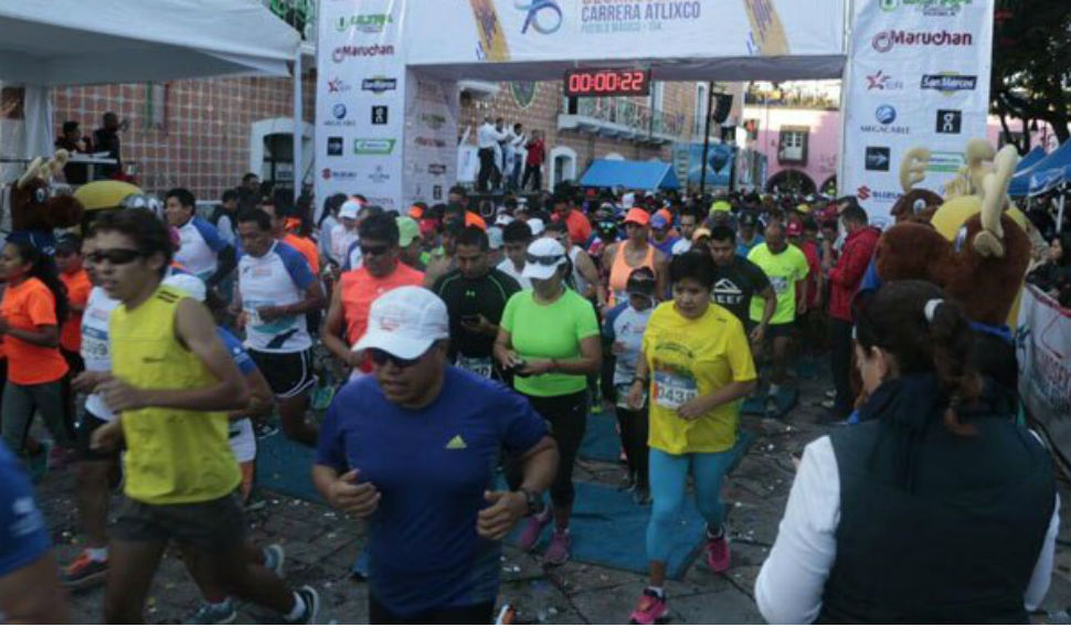Miles corren en la tradicional Carrera de Atlixco