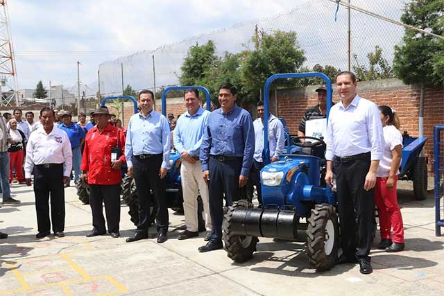 Ayuntamiento de Huejotzingo y gobierno del estado modernizan carretera