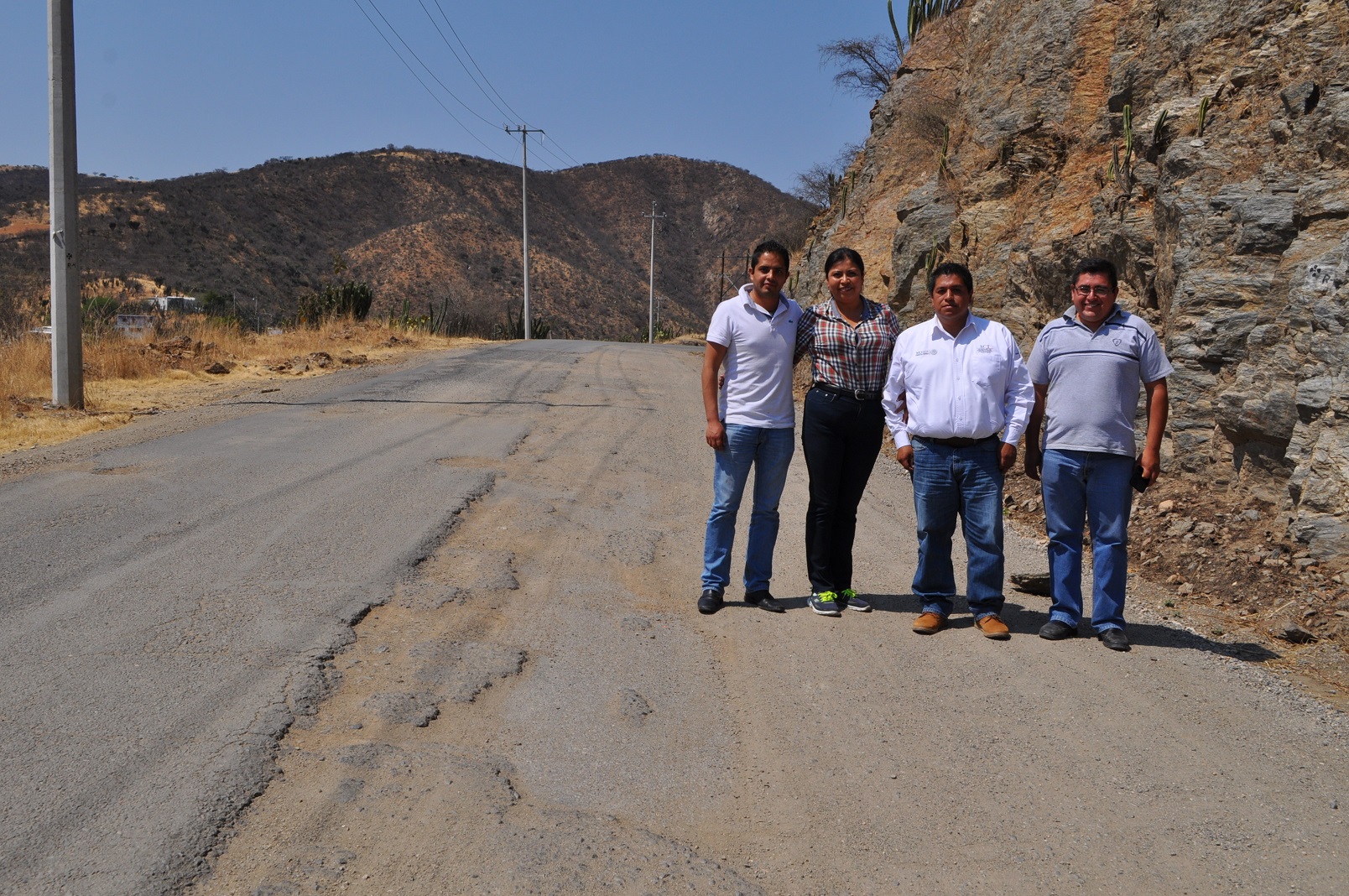 Inicia SCT mantenimiento de la carretera Acatlán–Ixcaquixtla