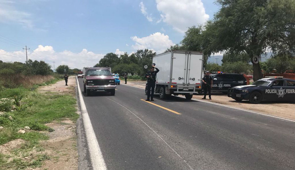 Roban camionetas en menos de 2 hrs en la Puebla-Tehuacán