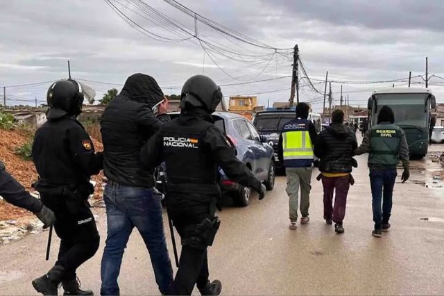 Desmantelan red del cártel de Sinaloa en Barcelona; 14 detenidos por secuestro y asesinato