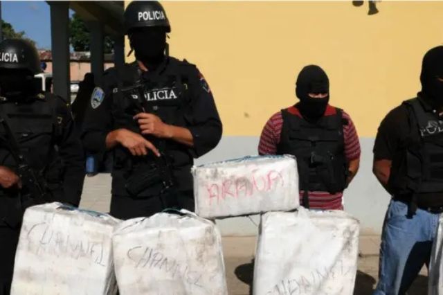 CJNG recluta a la fuerza a exmilitares colombianos