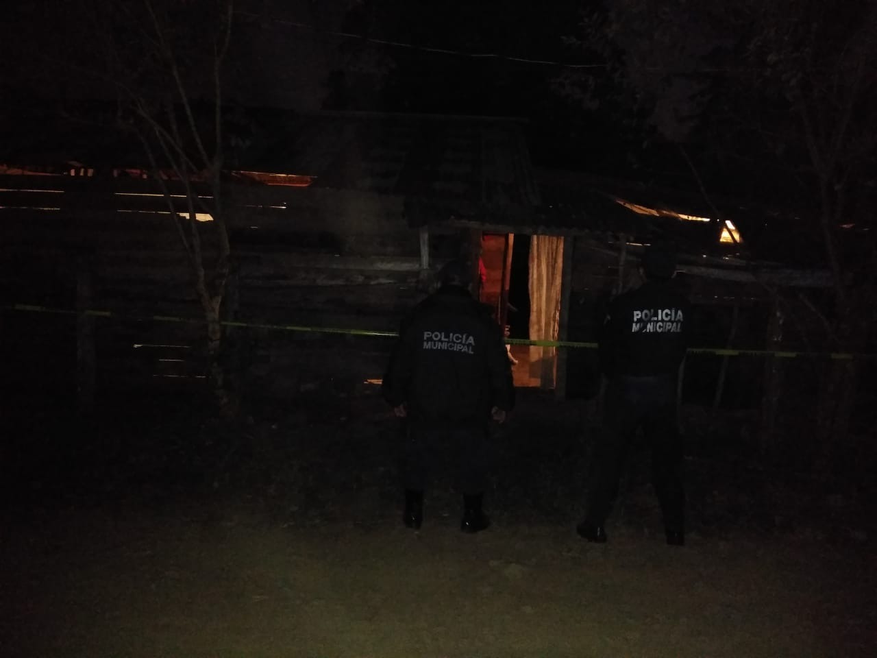 Sujeto se ahorca en su casa en Huauchinango