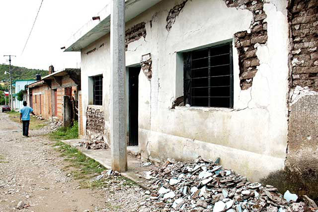 Invitan a jóvenes a construir casas a afectados por sismo