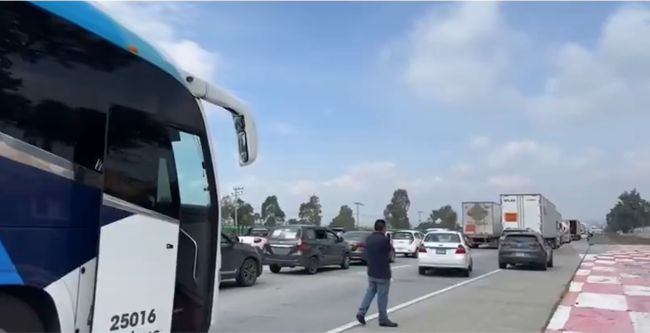 VIDEO Permanece cerrada la Autopista México-Puebla