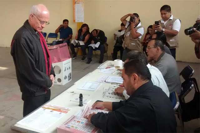 En calma abren las casillas en regiones del estado de Puebla