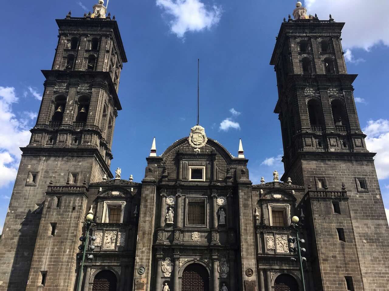 Presentan proyecto para medir sismicidad en edificios históricos de Puebla